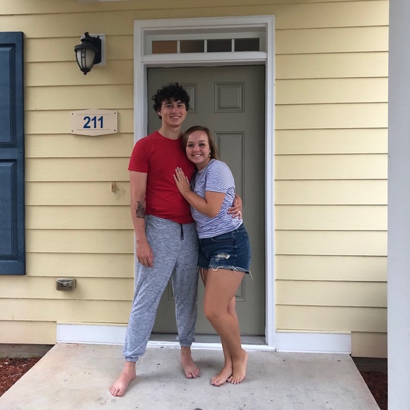 Meet your Posher, Sydne - Picture 6 of 6